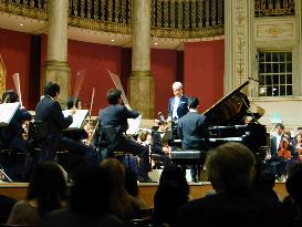 Sendai's orchestra plays at the Konzerthaus in Vienna